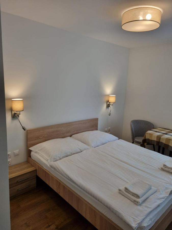 Adam Apartmanhaz Siófok Pokój zdjęcie