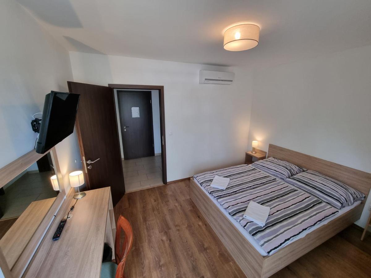 Adam Apartmanhaz Siófok Zewnętrze zdjęcie