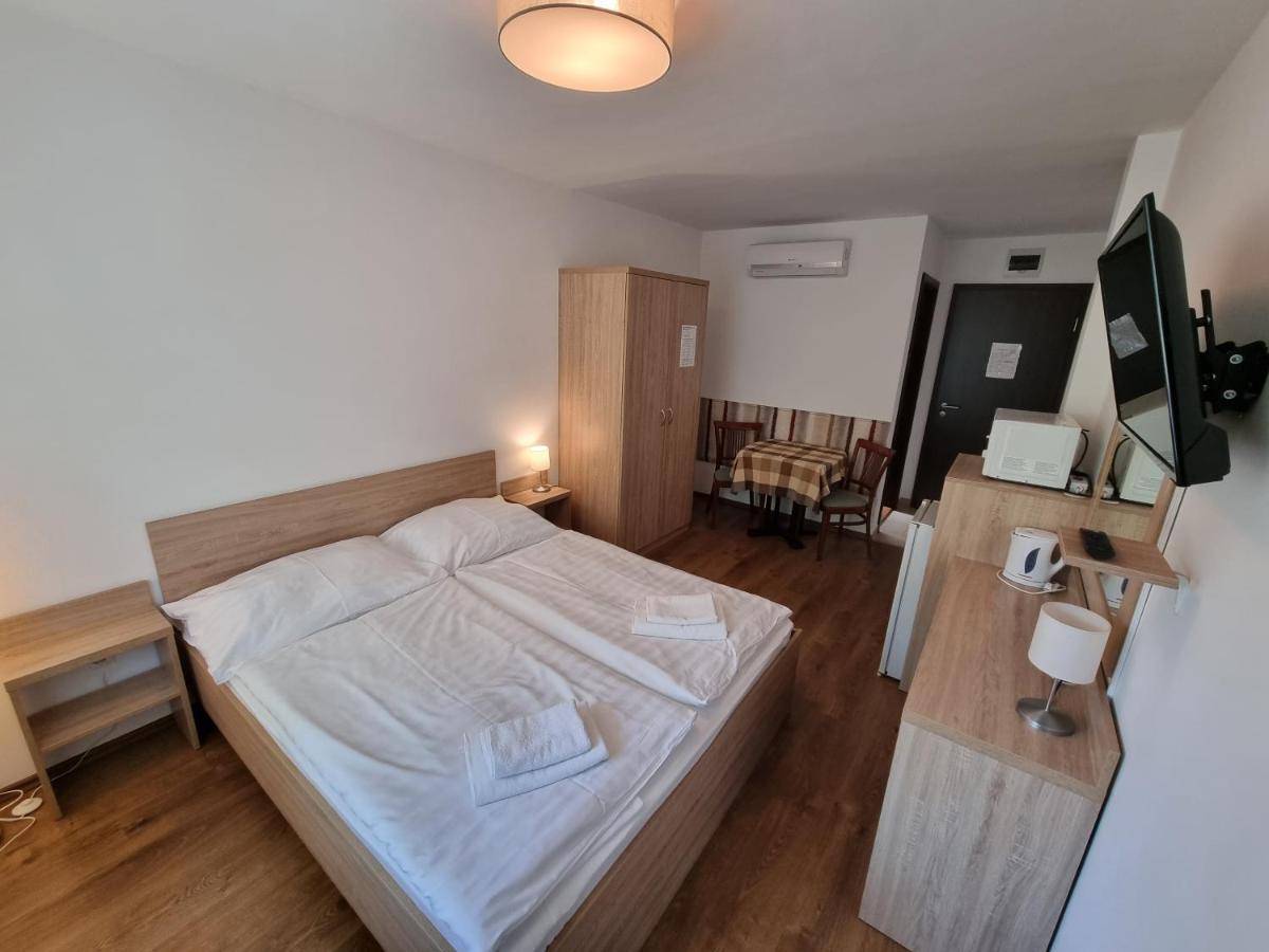 Adam Apartmanhaz Siófok Pokój zdjęcie