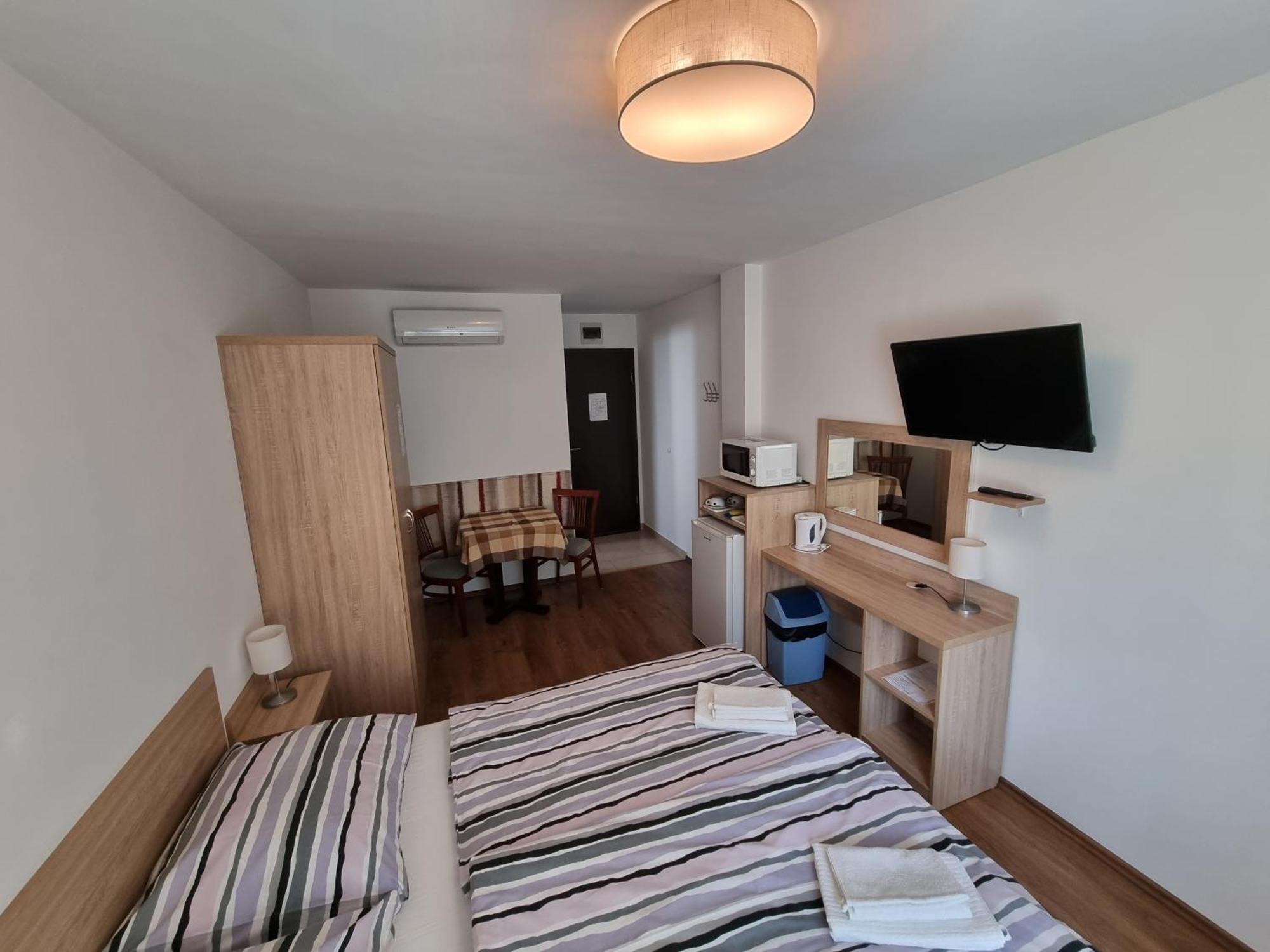 Adam Apartmanhaz Siófok Pokój zdjęcie