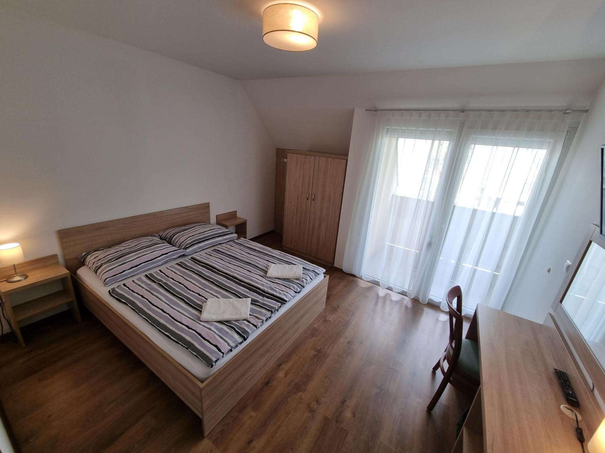 Adam Apartmanhaz Siófok Pokój zdjęcie