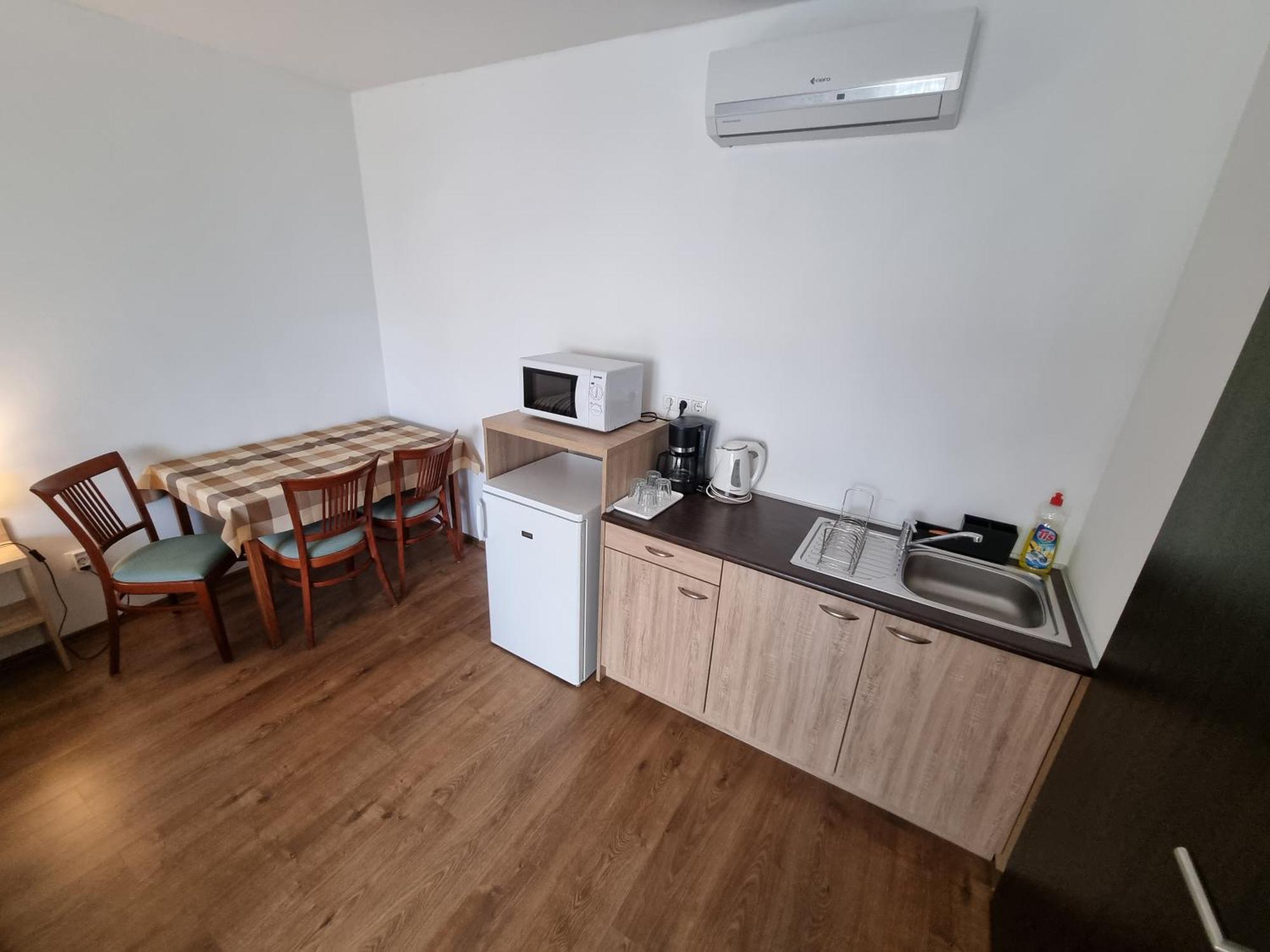 Adam Apartmanhaz Siófok Pokój zdjęcie