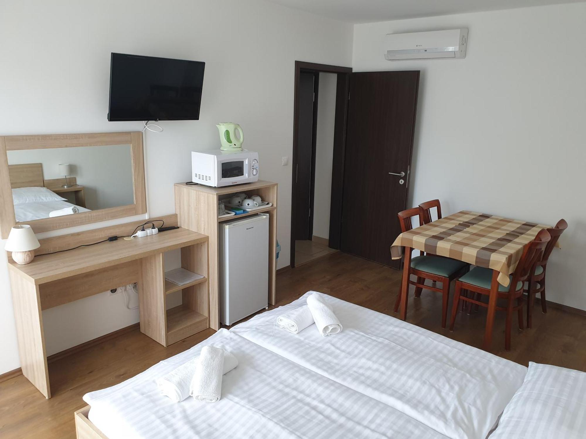Adam Apartmanhaz Siófok Pokój zdjęcie